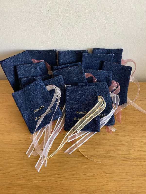 Petits pochons en tissu
